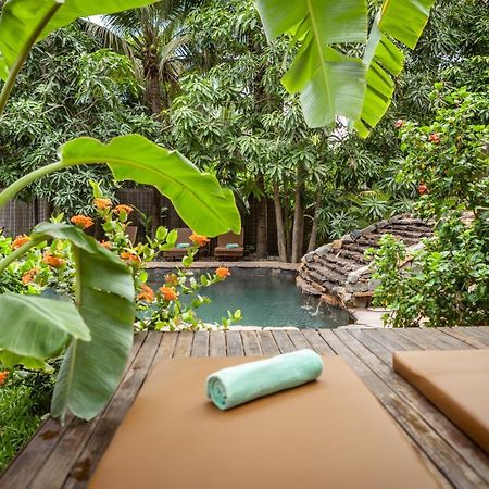 Authentic Khmer Village Resort Siem Reap Exterior foto