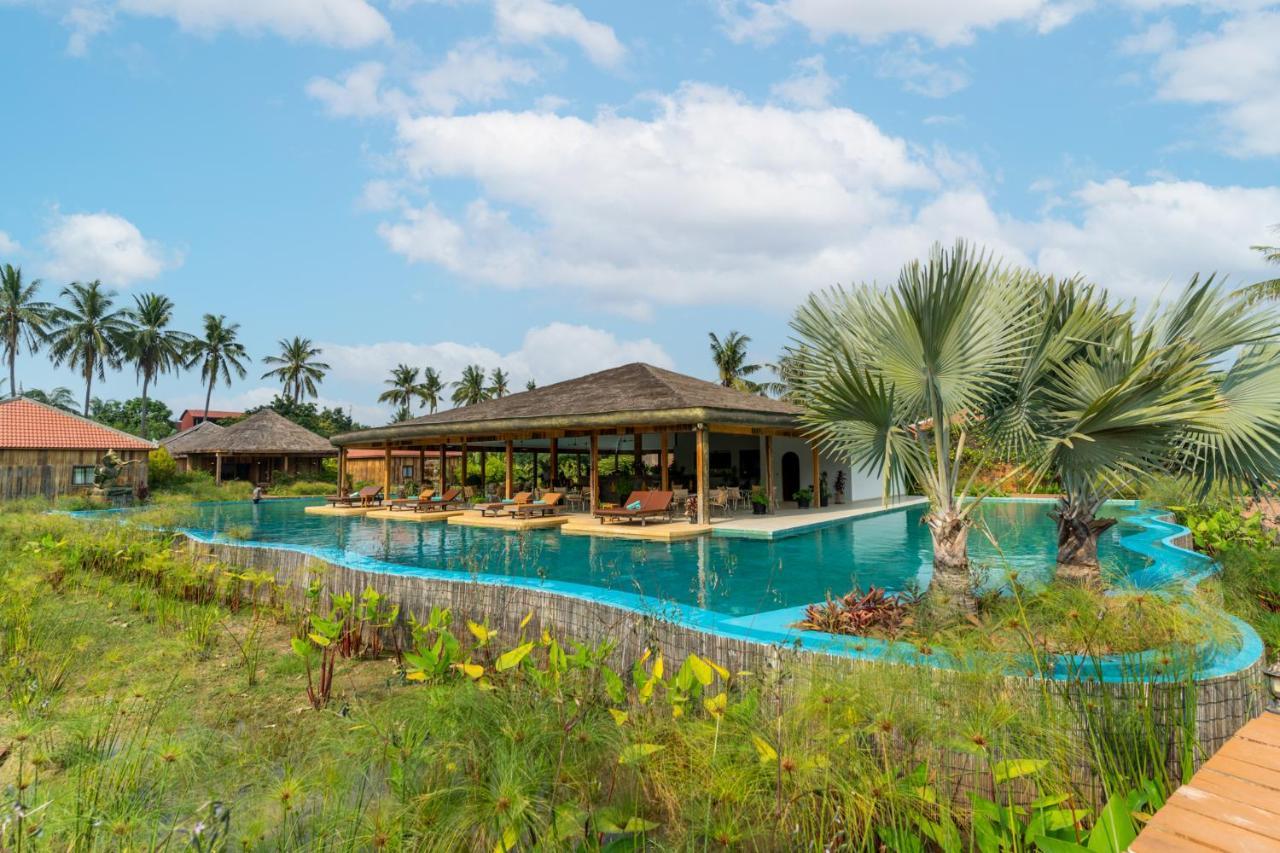 Authentic Khmer Village Resort Siem Reap Exterior foto