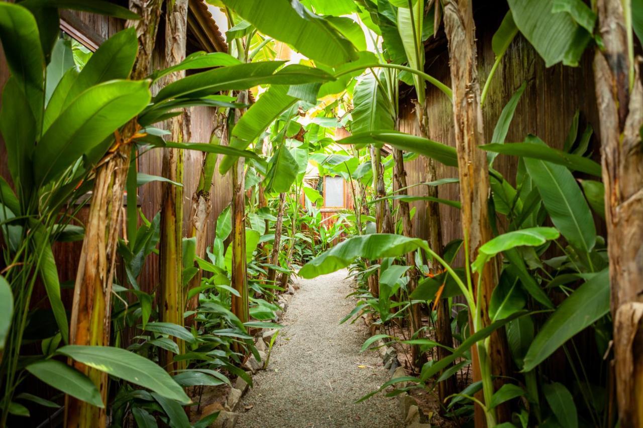 Authentic Khmer Village Resort Siem Reap Exterior foto