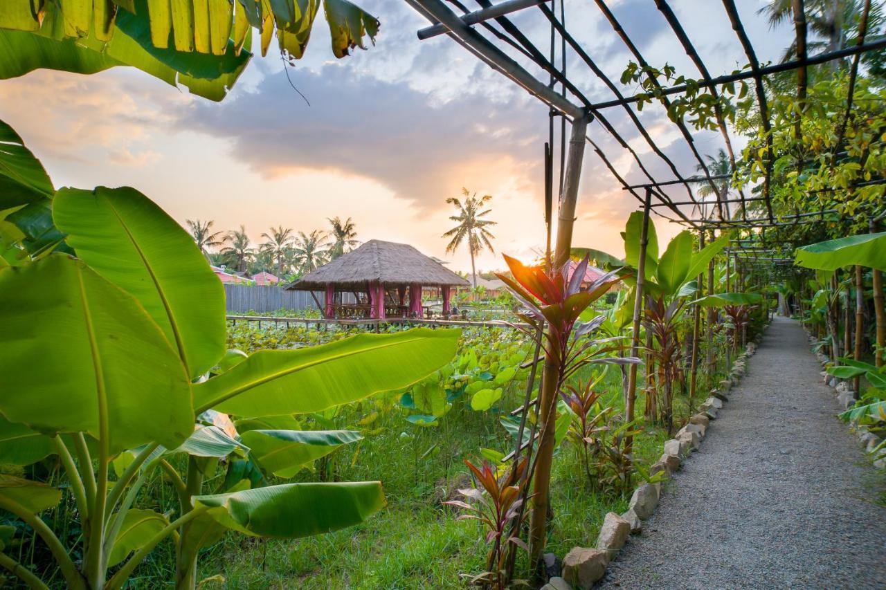 Authentic Khmer Village Resort Siem Reap Exterior foto